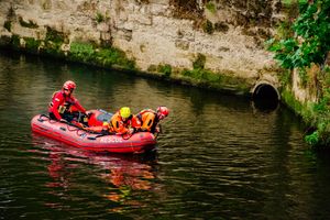 West Mercia Search & Rescue search the River Severn in Shrewsbury 
