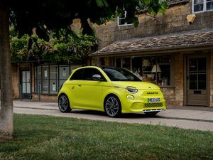 Supporting image for story: Abarth 500e and Fiat 600e get price cuts of over £4,000 each