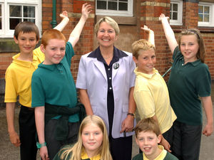 Supporting image for story: Tributes after death of headteacher who retired with top marks 