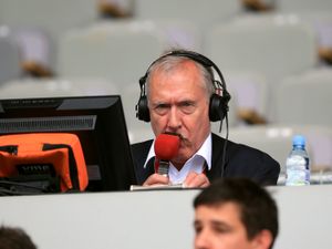 Supporting image for story: Football commentator Martin Tyler stepping down from Sky Sports after 33 years