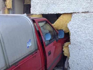 Supporting image for story: Couple escape unhurt after car crashes into Shropshire cottage