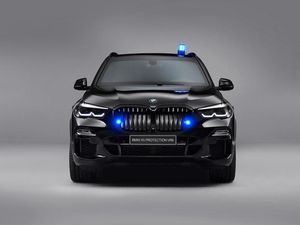 Supporting image for story: BMW introduces high-security X5 Protection VR6