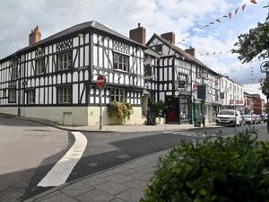 Supporting image for story: We visited an historic Whitchurch pub which has an iconic look and is a place for foodies and drinkers to enjoy