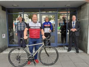 Supporting image for story: Newport cyclists in wheely great donation to X-ray appeal
