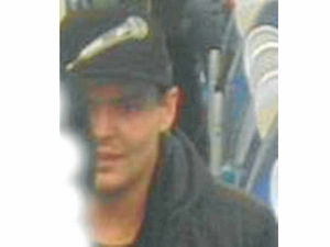 Supporting image for story: CCTV image released after assault at Wellington train station