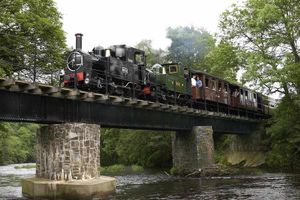 The steam locomotive The Earl No.822 pulls passengers on the Welshpool to Llanfair Railway