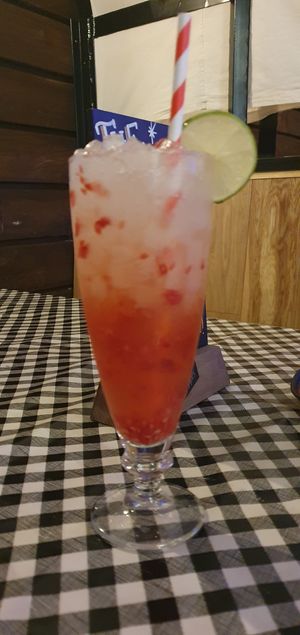 A refreshing and lovely mocktail - a nice accompaniment to my meal