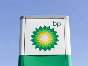 Supporting image for story: BP halts share buybacks and ramps up cost-cutting as profits slump