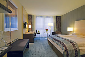 Maritim Hotel Dusseldorf has 533 rooms and suites