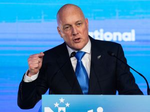 Supporting image for story: Police car crashes into New Zealand PM’s limousine, but no-one hurt