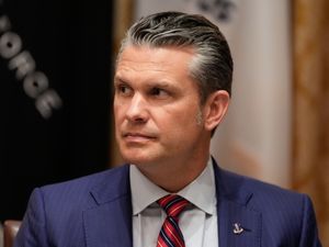 Supporting image for story: Plane carrying US secretary of war makes ‘unscheduled landing’ in UK