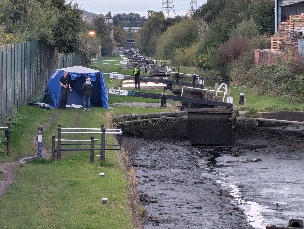'It's such a sad scene': Residents share sorrow as body pulled from West Bromwich canal