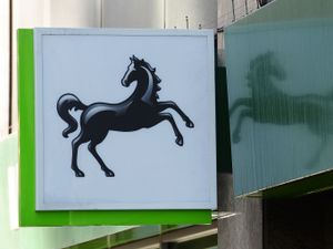 Supporting image for story: Lloyds to shut another 95 bank branches across UK