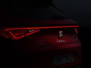 Supporting image for story: Seat teases sharp rear styling of new Leon
