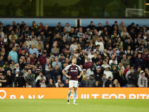 Supporting image for story: Aston Villa 0 Crystal Palace 3 - Report