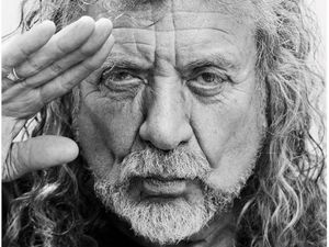 Supporting image for story: Robert Plant celebrates new podcast season with limited edition box set