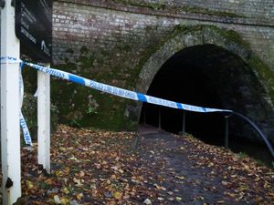 Supporting image for story: Ellesmere path sealed off in police investigation