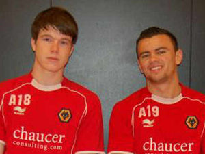 Supporting image for story: Zeli Ismail signs Wolves contract