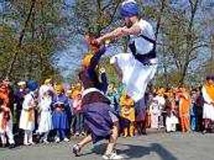 Supporting image for story: Thousands celebrate big Sikh date