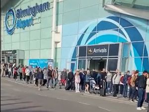 Supporting image for story: Birmingham Airport queue chaos as thousands of travellers are forced to wait outside