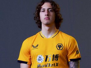 Supporting image for story: Wolves fans react positively to new home kit 