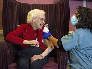 Supporting image for story: Army will use ‘battle techniques’ to help Covid-19 vaccine rollout, PM says