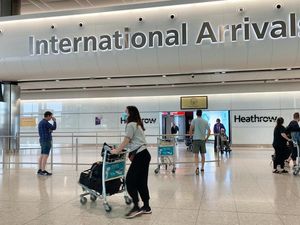 Supporting image for story: Heathrow boss in plea for flights to restart between ‘low risk’ countries