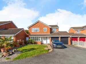 Supporting image for story: £480,000 four-bedroom detached family home listed in Wolverhampton