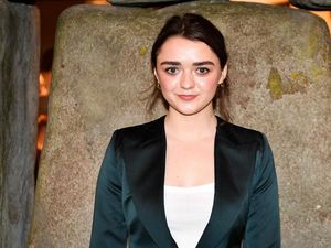 Supporting image for story: Instagram to stream Maisie Williams play free of charge