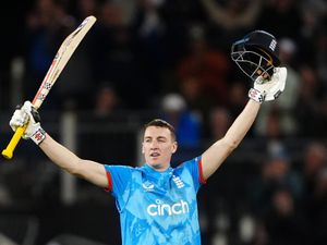 Supporting image for story: Harry Brook century leads England to win to keep Australia series alive