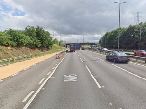 Supporting image for story: M6 crash leads to 'six miles of queues' with lanes closed