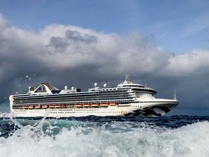 Supporting image for story: Flight home planned for Britons on coronavirus-hit cruise ship