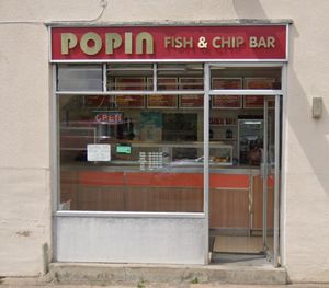 Popin Fish & Chip Bar sits on the busy Limes Road and attracts a busy lunchtime crowd