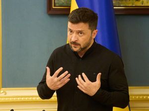 Supporting image for story: Zelensky visits Berlin as he seeks more support for Ukraine