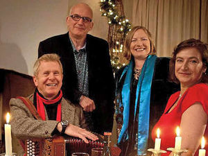 Supporting image for story: Festive folk music at show near Bridgnorth