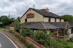 The Temeside Inn has been closed and fenced off for some time (from Google Street View)