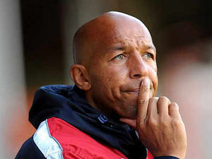 Supporting image for story: O'Connor defends Walsall fans