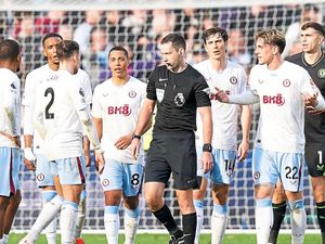 Supporting image for story: Unai Emery refuses to make Aston Villa call after draw against West Ham