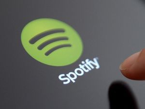 Supporting image for story: Is Spotify about to launch a speaker for your car?