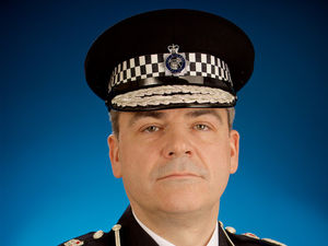 Supporting image for story: Just one in 10 charged over knife crimes in West Midlands