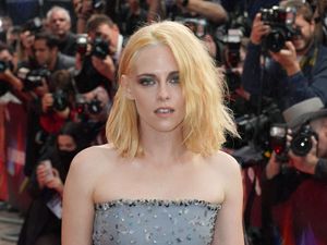 Supporting image for story: Kristen Stewart engaged to girlfriend Dylan Meyer