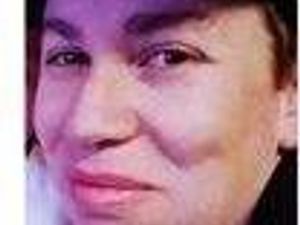 Supporting image for story: Appeal as mum with young daughter disappears from Black Country home