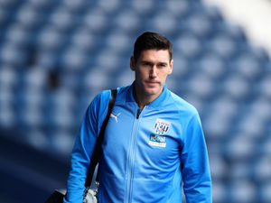 Supporting image for story: West Brom's move for Gareth Barry hits snag