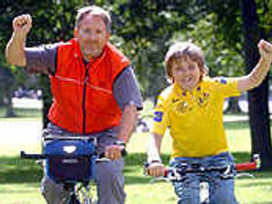 Supporting image for story: Pair in marathon effort