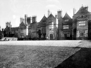 Supporting image for story: Enemy prisoners at large after Shropshire wartime breakout