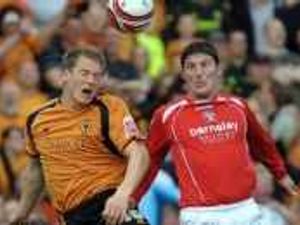 Supporting image for story: Stay off pitch, Wolves fans told