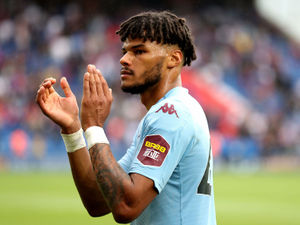 Supporting image for story: Aston Villa's Tyrone Mings and Tom Heaton get England call