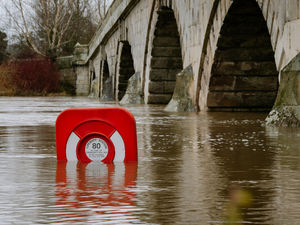 Supporting image for story: Shropshire flood alerts: Partial closure at Shrewsbury's Frankwell car park  