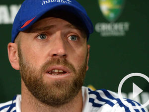 Supporting image for story: Matt Prior: England can still win Ashes