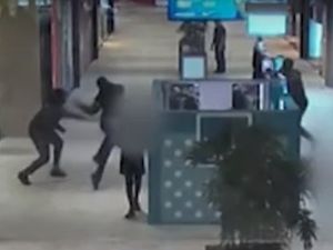 Supporting image for story: WATCH: CCTV shows Resorts World gang violence
